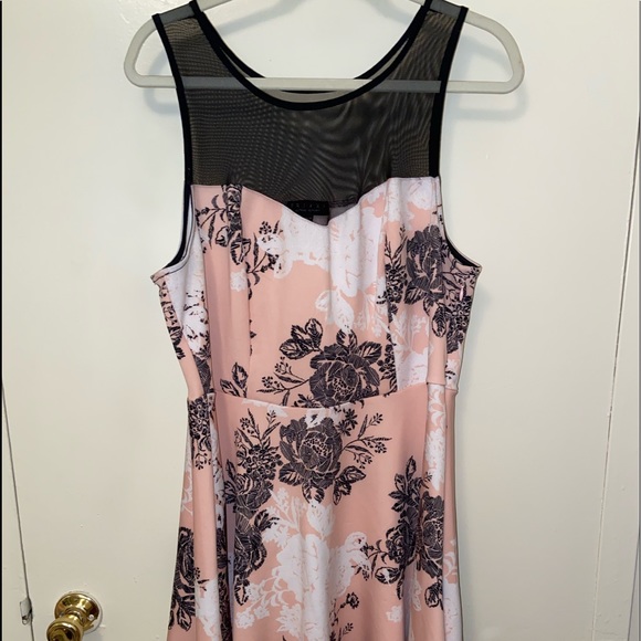 Trixxi dress 1x - Picture 1 of 3
